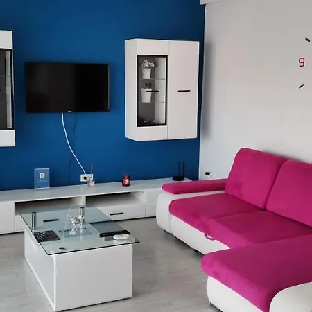Coresi Deluxe Apartment