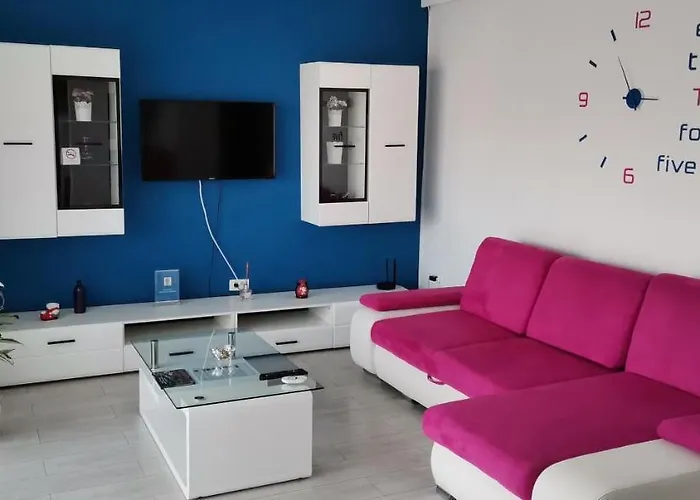 Coresi Deluxe Apartment